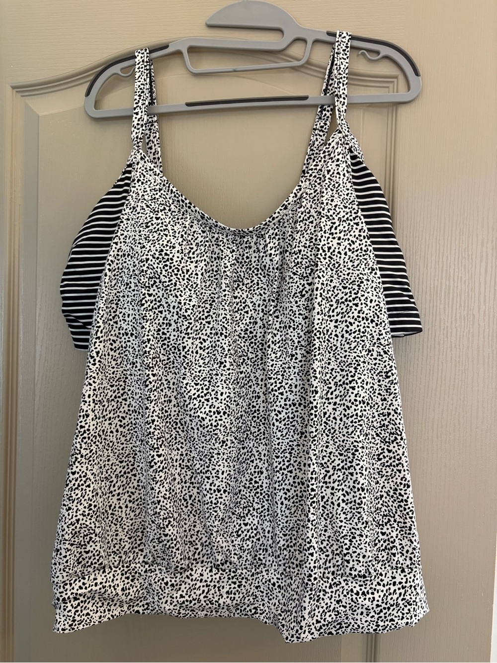 Penningtons Black & White Printed Camisole Tank